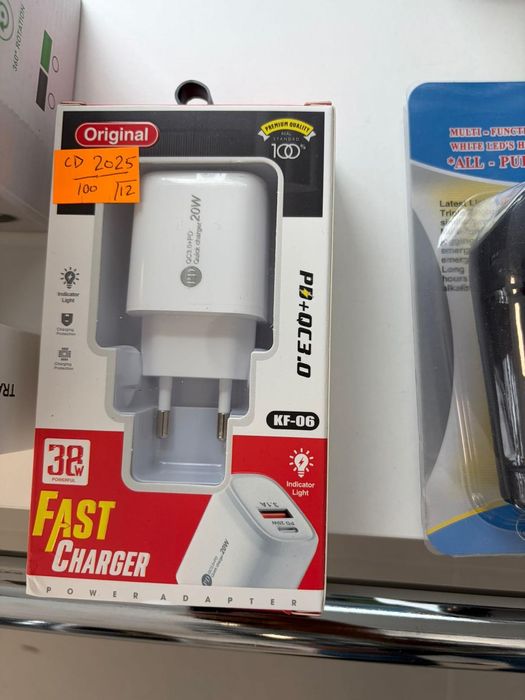 Ładowarka sieciowa Fast Charger 38W PD + QC3.0 KF-06 (USB + USB-C)