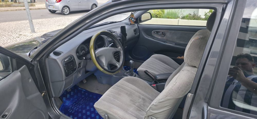 Mitsubishi colt 1.3i 1996