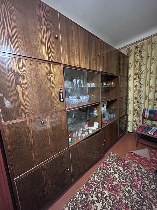 Меблева стінка  із сервантом для вітальні