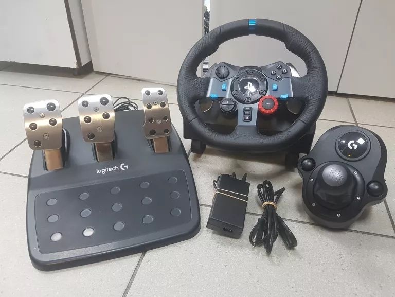 Logitech G29 plus Shifter stan idealny uzyta 5 razy