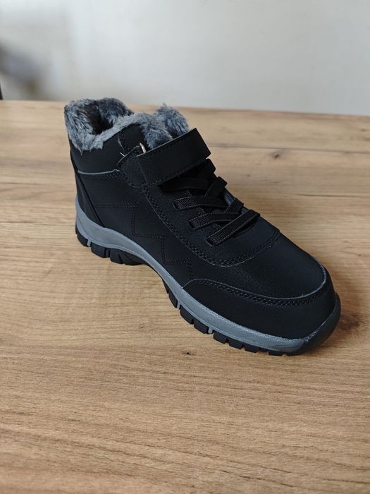 Nowe buty zimowe, ocieplane, czarne, unisex, w góry, rzepy, futerko, Trekkingowe