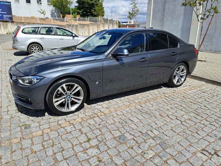 BMW 330
