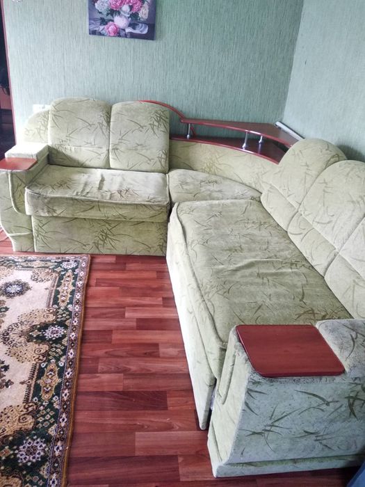 Продам угловой диван
