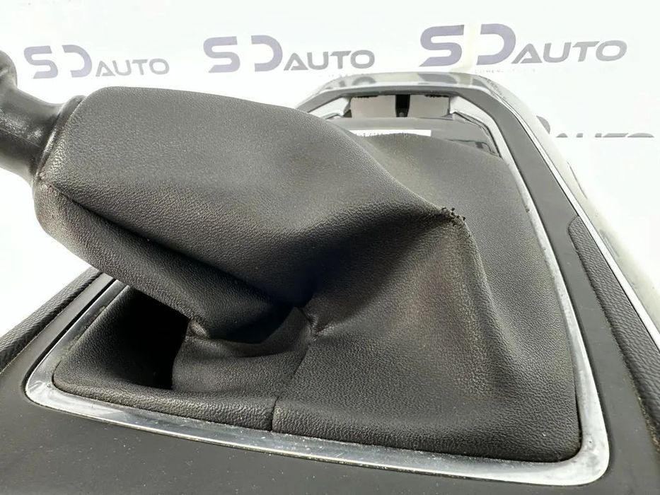 Moldura Consola + Fole Velocidades - Peugeot 308 II