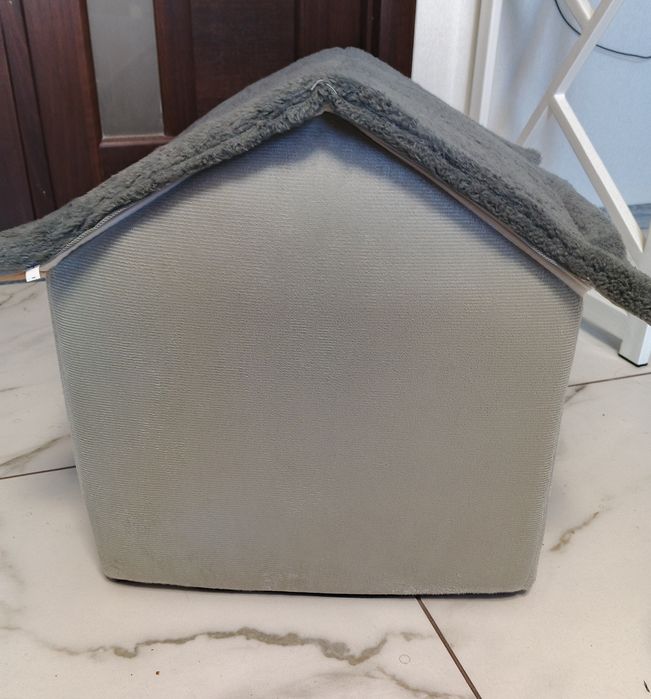 Будка для котиків та  собачок