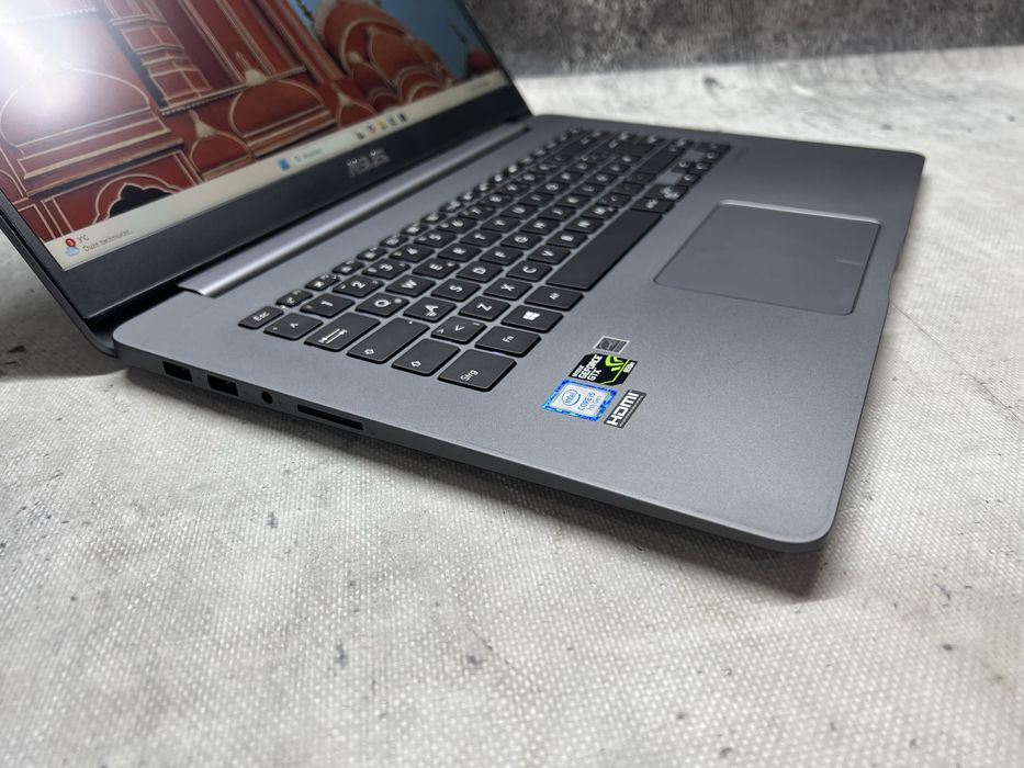 Asus / i5 7200 3.1GHz / 8GB DDR4/ 256SSD/  GTX 950 2GB/ 15.6 FHD/ W11