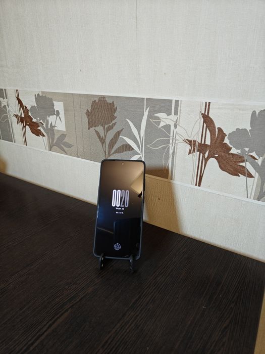 OnePlus Ace 5 12/256 Гб