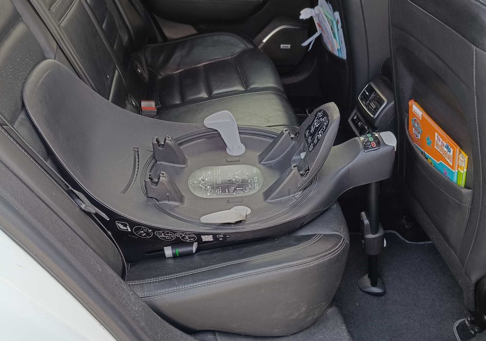 Fotelik Cybex CLOUD T PLUS i-Size 0-13 kg z obrotową bazą