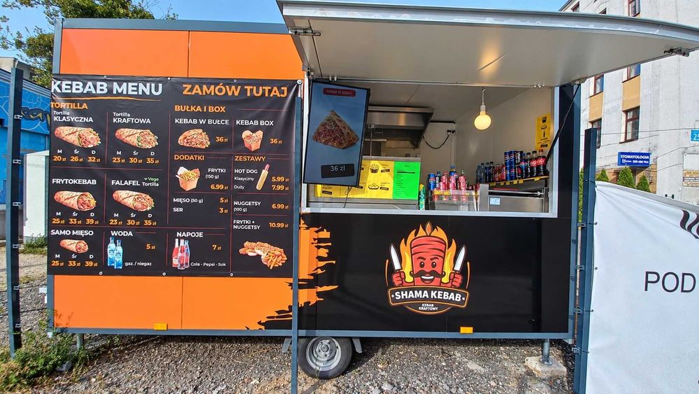Przyczepa gastronomiczna z wyposażeniem