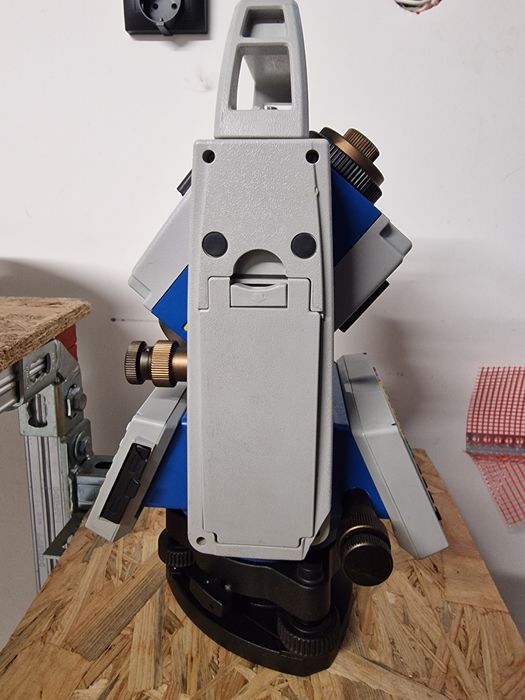 Tachimetr Stonex R-1 PLUS