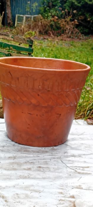Donica ceramiczna 34,5 cm ,vintage wypalana bez szkliwa