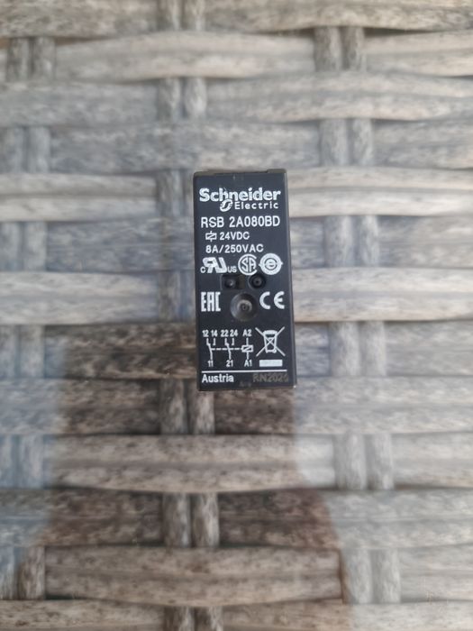 Przekaźnik RSB2A080BD