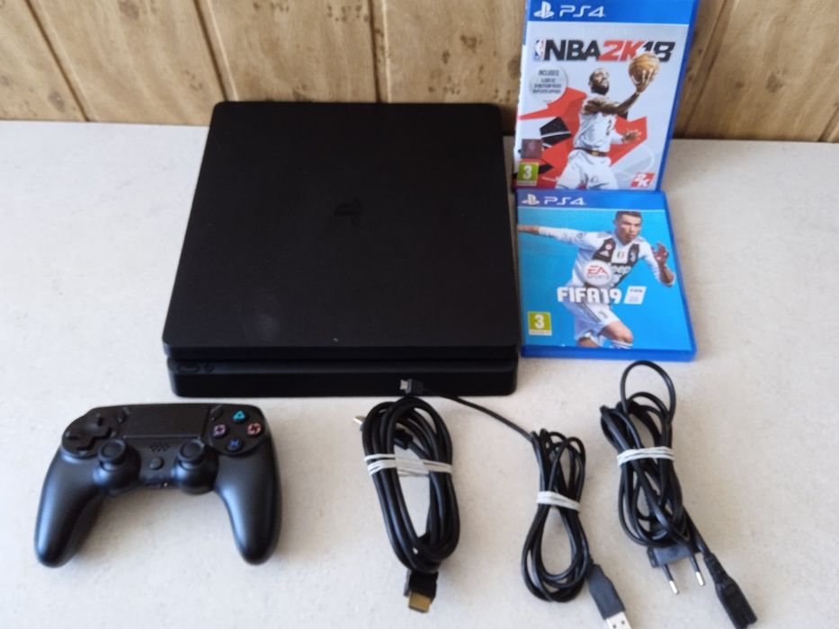 PlayStation 4  Slim