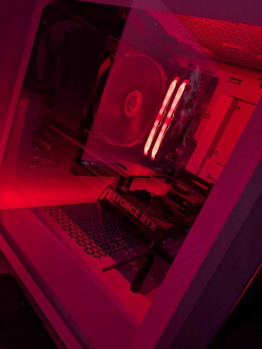 Komputer Ryzen 7 7800X3D RTX 4080 SUPER RAM 32 GB 6000MHz GWARANCJA!!!