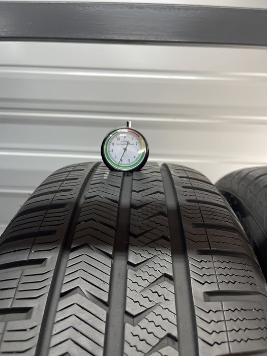 Все сезоні шини 225/55r17 Vredestein. Ціна 2500грн/шт.