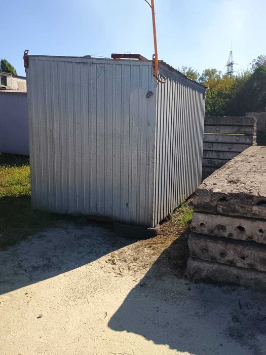 2 торгові кіоски / МАФи 3,3×2,14 м, ролети, електрика