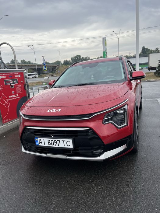 Kia niro 2 sx touring 2023 максимальна комплектація