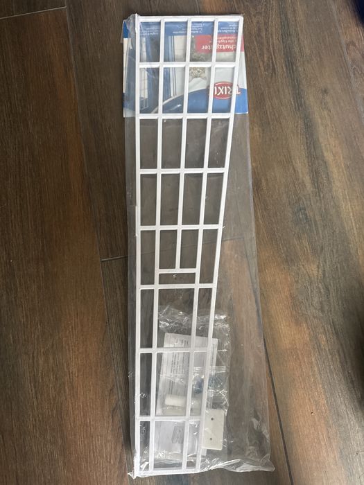 Kratka zabezpieczająca do okna 62x16