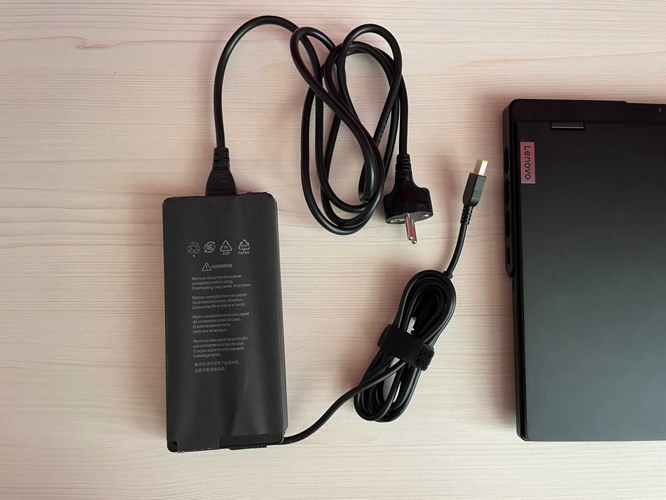 Ідеальний Lenovo Legion Pro 7 16IRX9H 16" i9-14900HX RTX4080 2TB 32GB