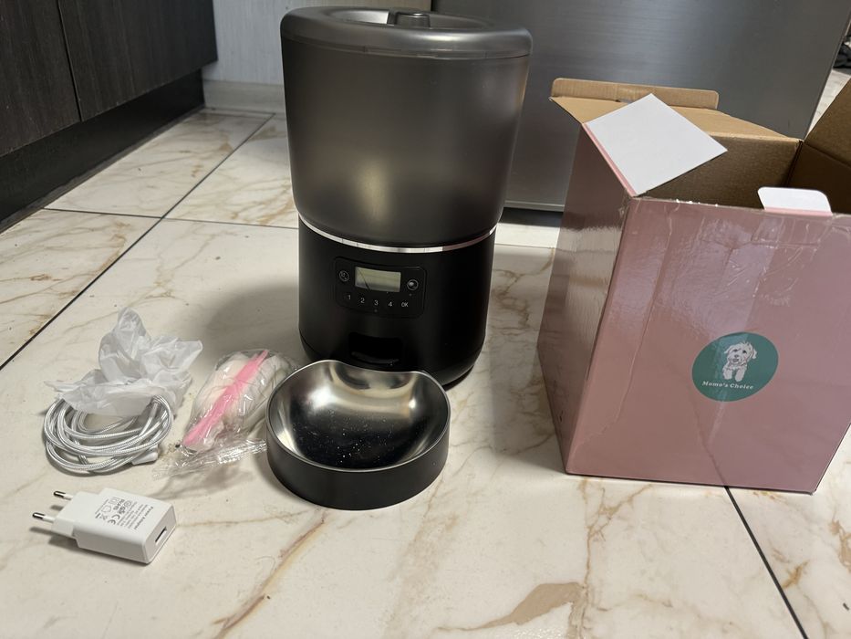 Кормушка для домашних животных