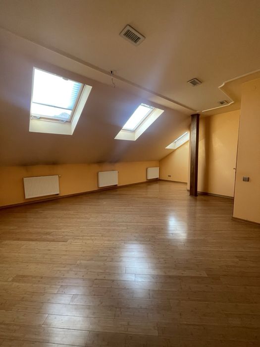 Продаж квартири в австрійському будинку франківський р-н