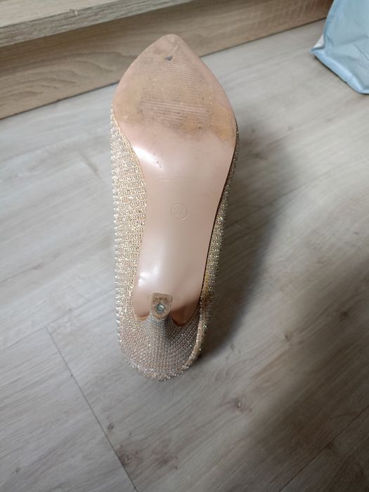 Sprzedam buty damskie