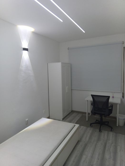 Alugo quarto individual.