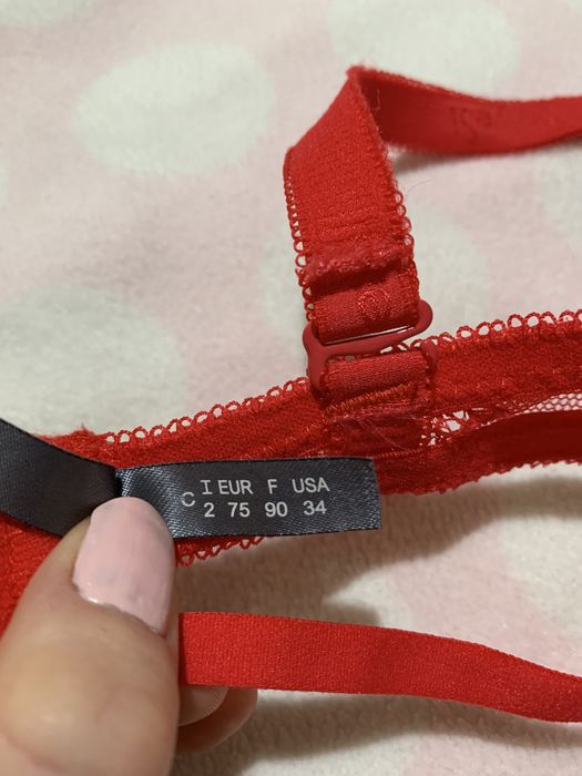 Бюстгальтер з пушап, розмір 75C, червоний колір