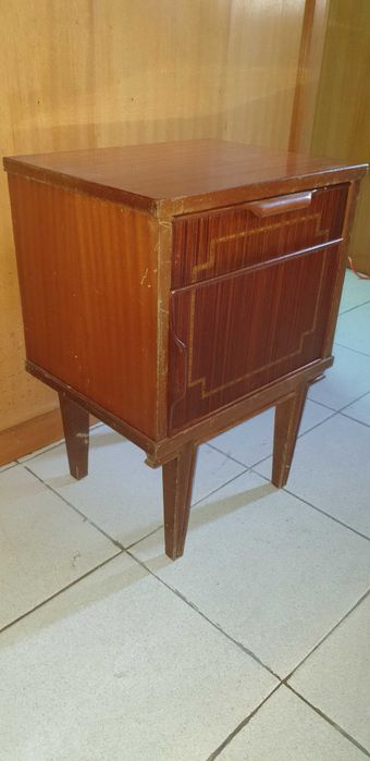 Mesa de cabeceira vintage