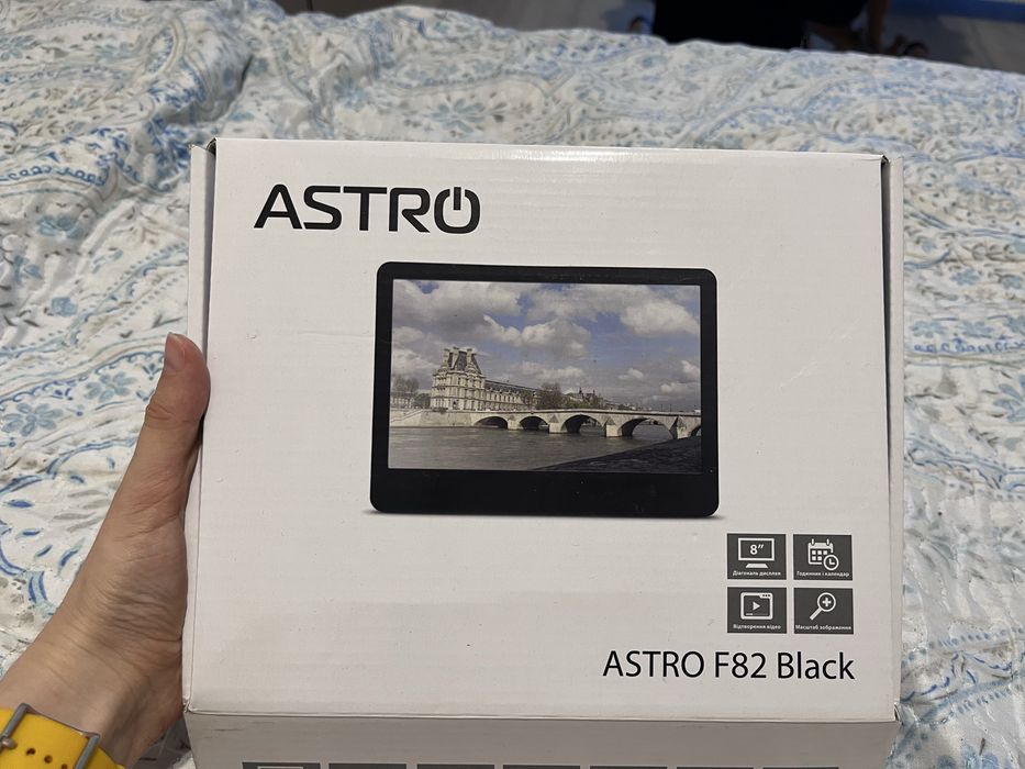 Цифрова фоторамка Astro F82