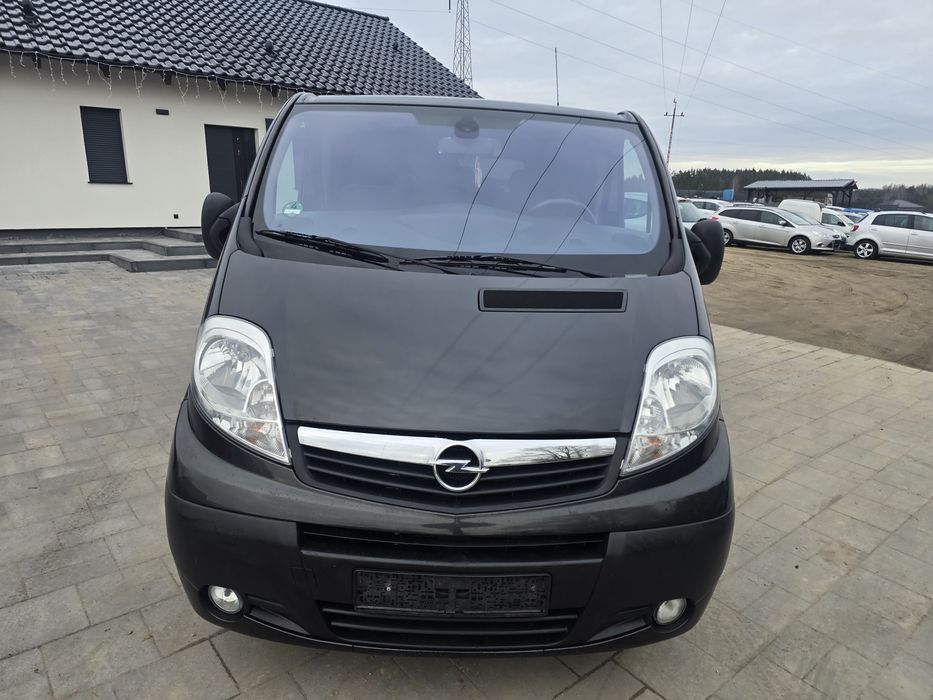 Vivaro/ 9miejsc/ Niemcy/Oplacony