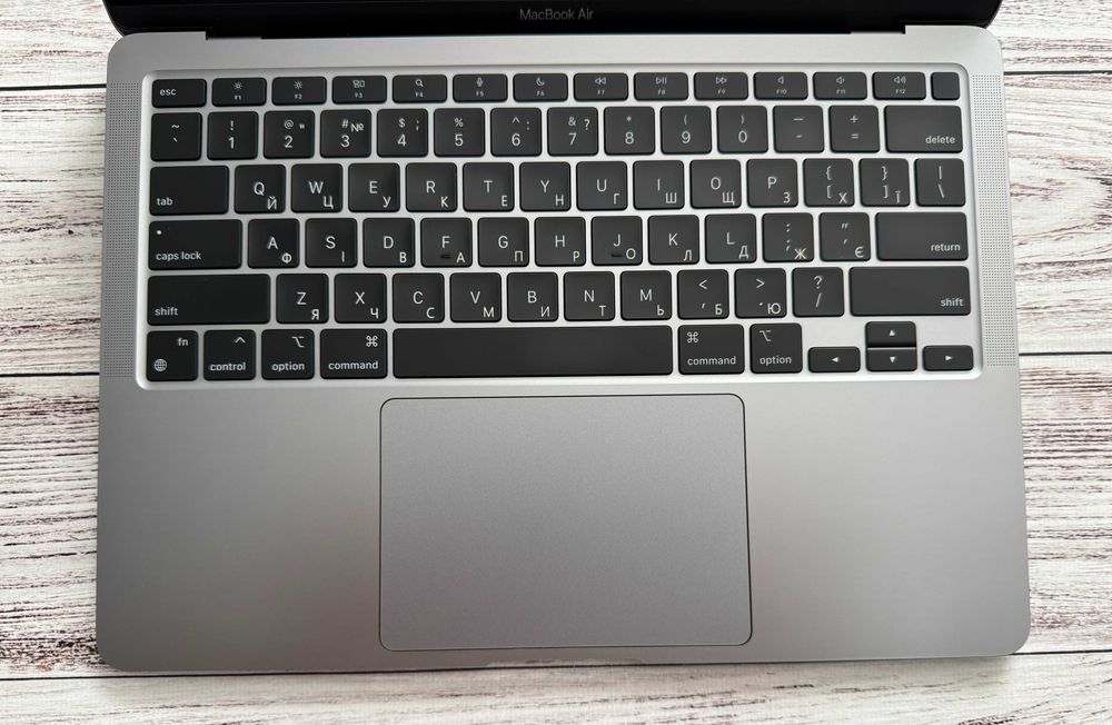 Apple Macbook Air 2020 M1 / 16Gb / SSD 256Gb