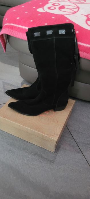 Sprzedam Kozaczki rozmiar 37