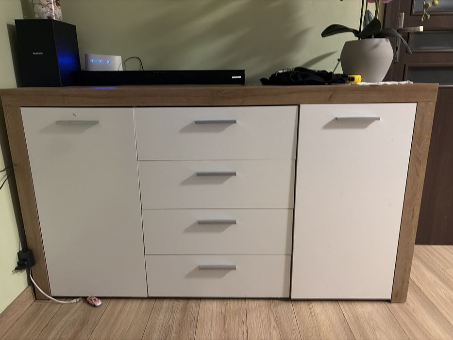 Sprzedam komode  polecam goraco