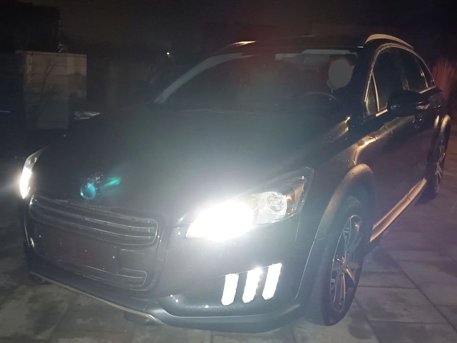 Opel Zafira Peugeot 508 SW 4Hybrid 2014R