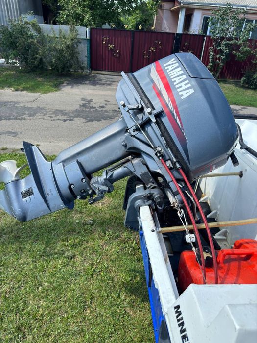 Моторний човен Yamaha 30 2t