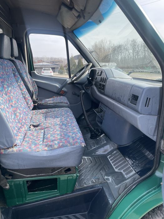 Mersedes Sprinter 208 груз.
