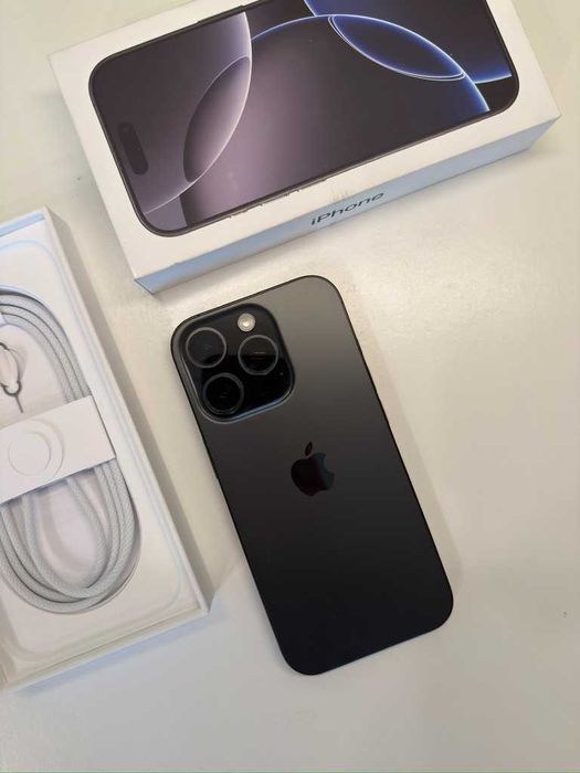 Apple iPhone 16 Pro・128GB・Titânio preto (Fatura e Garantia)