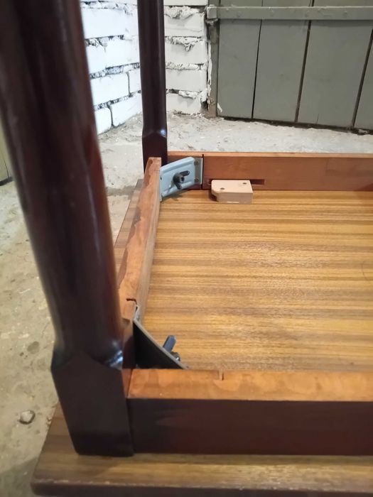 Stoł rozkladany PRL