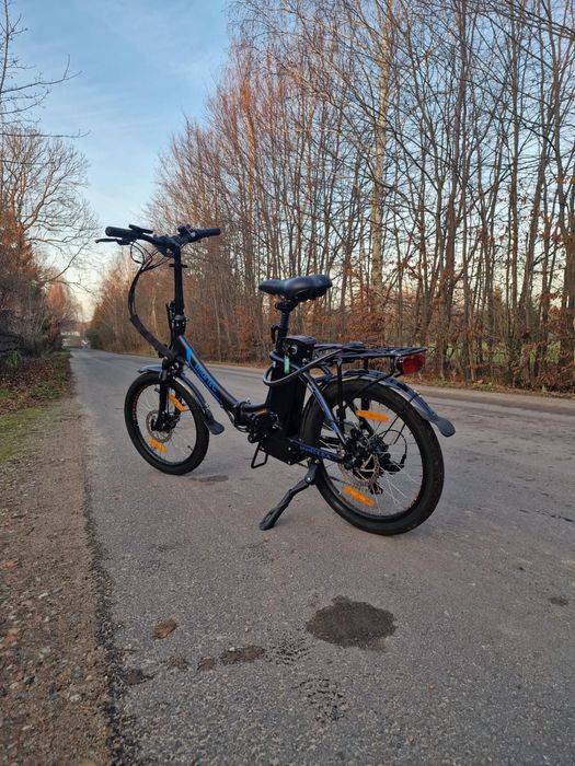 DWA rowery elektryczne składane