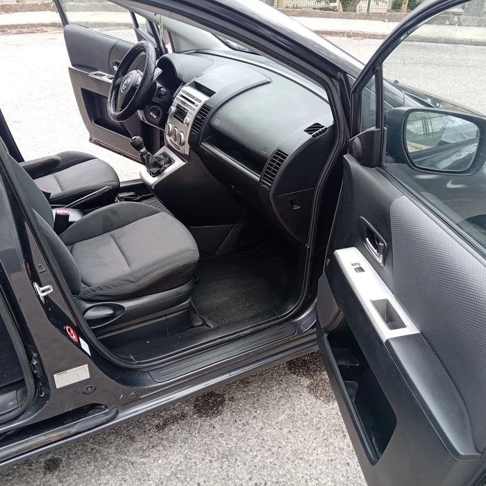 Mazda 5 Diesel de 7 Lugares com Bola de Reboque