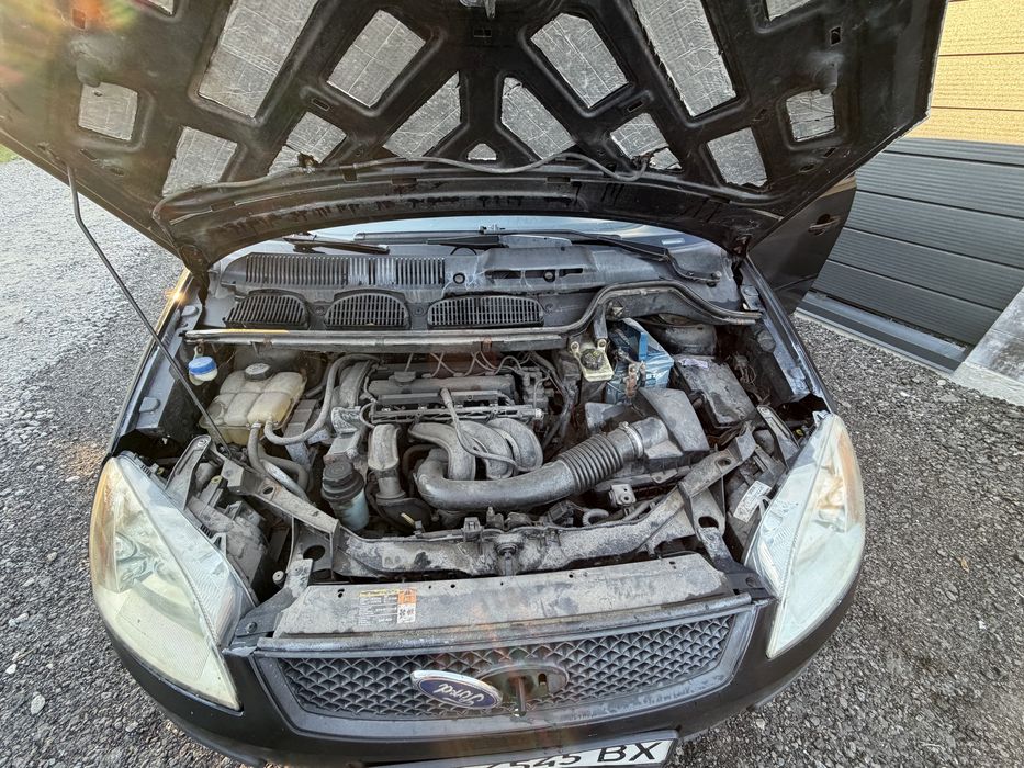 Ford C-Max 1.6 можливий обмін