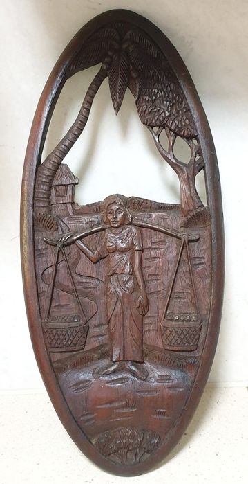 Beautiful vintage African carving on exotic wood