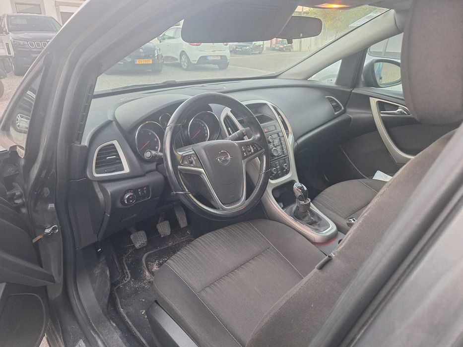 Opel Astra J - 1.3 CDTI