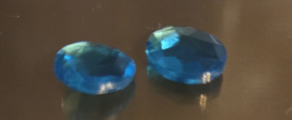 Naturalny niebieski Topas o szlifie owalnym