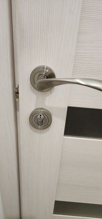 Комплекты замков с секретом, петлями, ручками