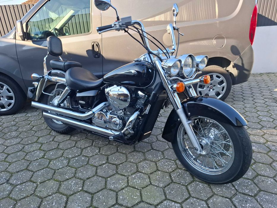 Honda shadow 750