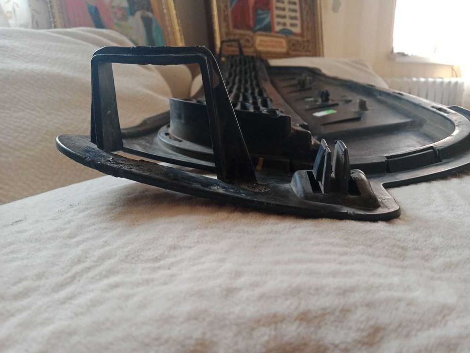 Решітка бамперу переднього Citroen C3