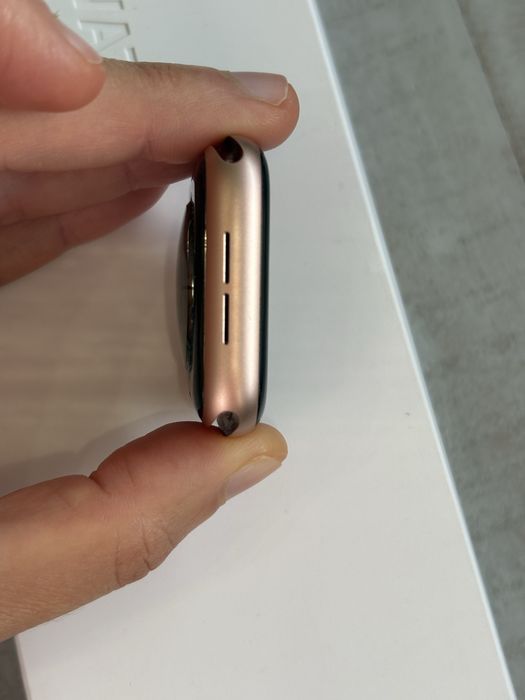 Apple Watch Serie 5 44mm Gold Aluminum