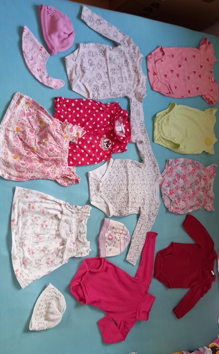 Zestaw - paka ubranek dla dziewczynki - rozmiar 80